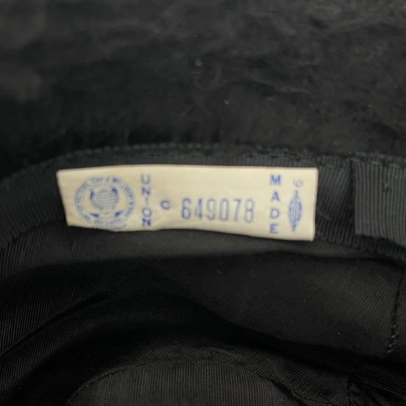 Vintage Black Cloche, Pillbox, or Toque Faux Fur Union Made Hat - Picture 4 of 5